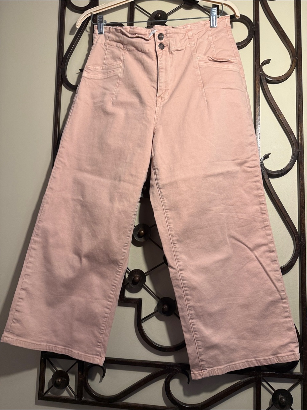 High-Rise Cropped Wide-Leg Pants in Soft Pink